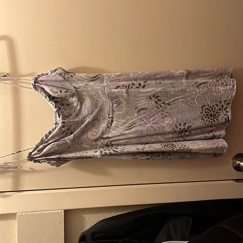 Grey patterned dress from Wilfred size 8, but runs small